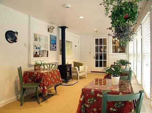 נורת' איסט Grape Arbor Bed And Breakfast מראה חיצוני תמונה